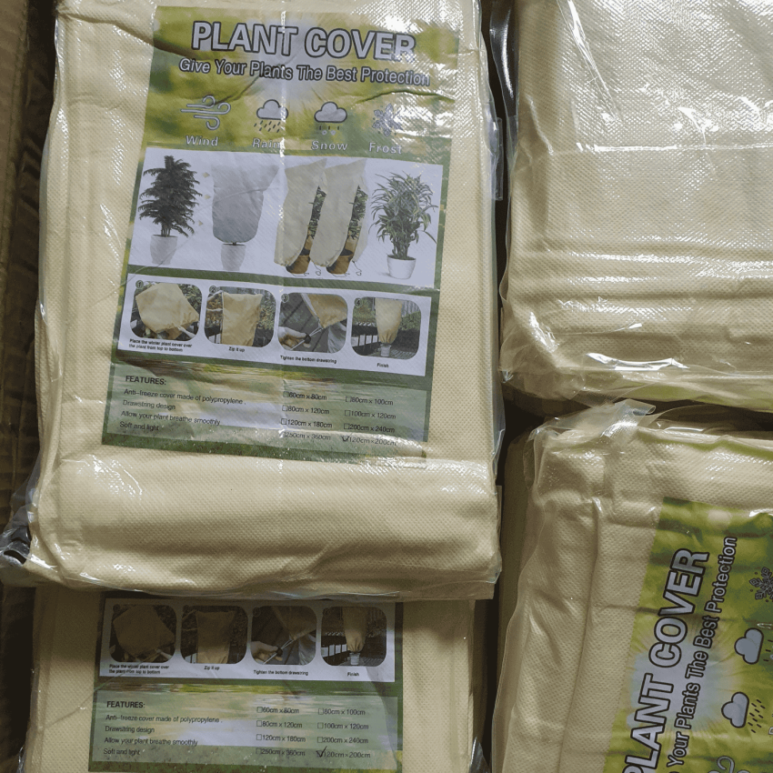 Професионално зимно покривало за палми и екзотични растения – 90 g/m² сигурна защита